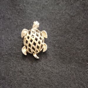 Vintage Gerry's Openwork Sea Turtle Brooch